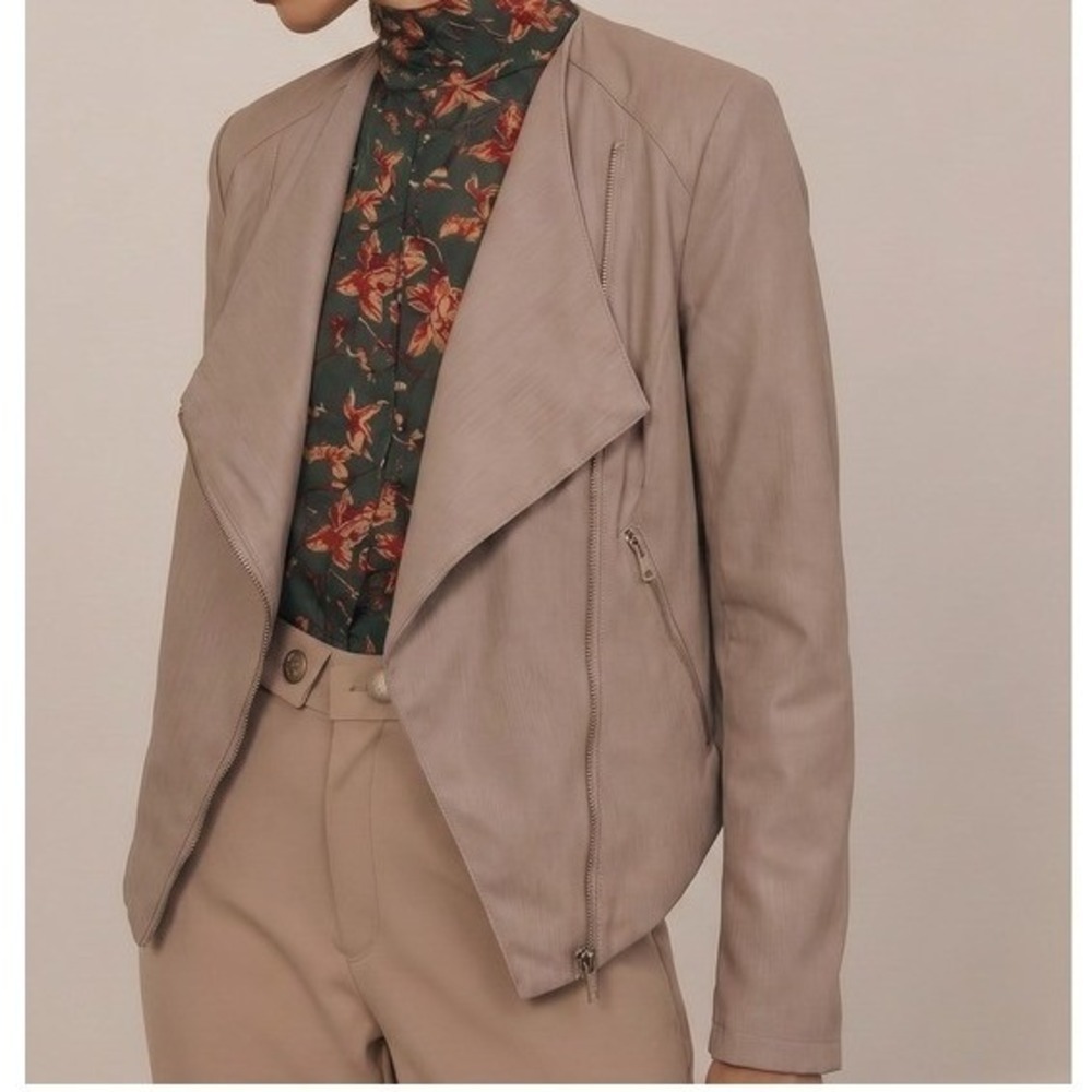 My Tribe Buttery Leather Asymmetrical Hem Tan Open Front Jacket Large